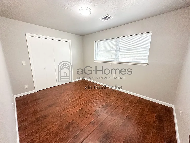 7216 NW 13th St — Photo 12