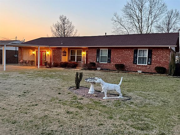 4th image of 1620 Turner St