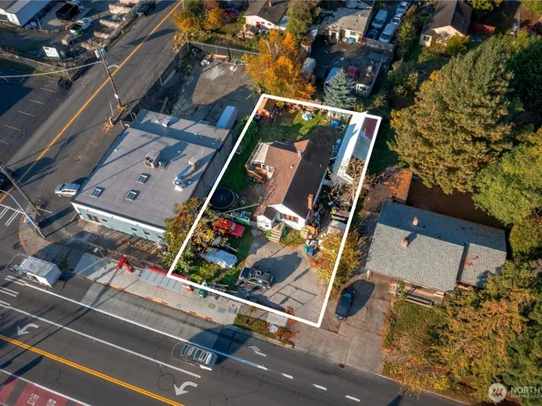 11061 16th Avenue SW, Seattle, WA 98146