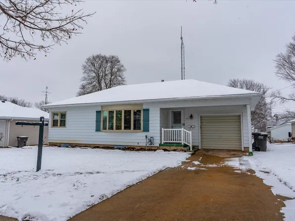 141 South Dewey Ave, Jefferson, WI 53549
