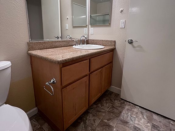 3rd image of 2738 Somerset Park Cir