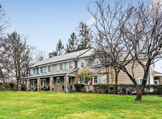 18 Wildwood Cir, Larchmont, NY 10538