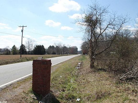 5th image of 7821 Batesville Pike