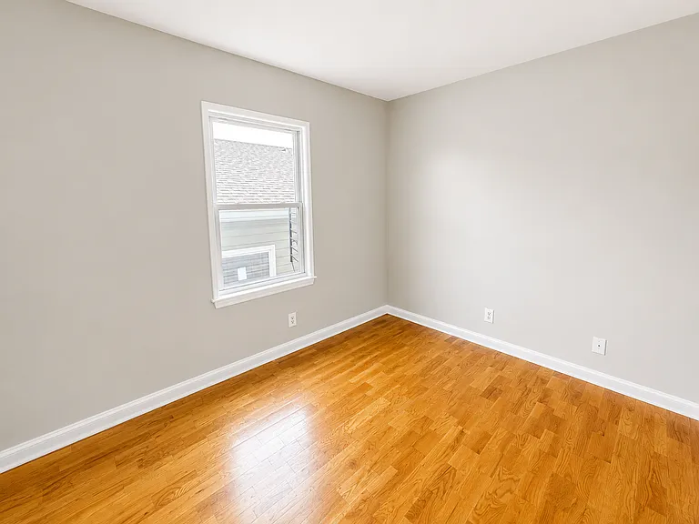 742-744 Bergen St #3 — Photo 9