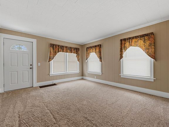 4th image of 318 Whitcomb St