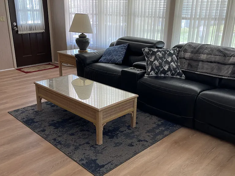 706 Oleander Cir — Photo 12