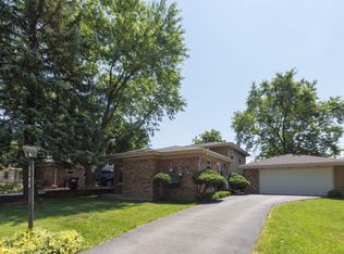 4217 Barry Ln, Oak Forest, IL