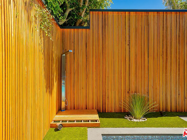 128 N Laurel Ave — Photo 23