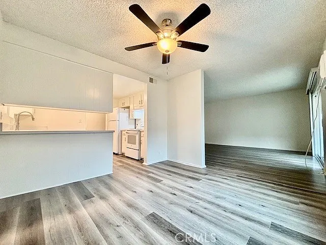 16531 Alliance Ave #H — Photo 18