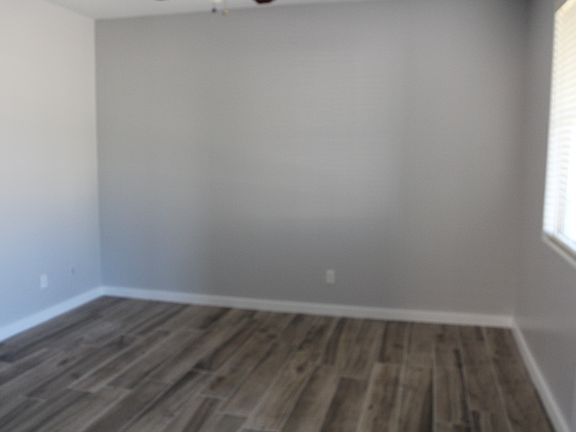 5th image of 3837 E Phelps St