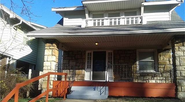 1st image of 109 N Chelsea Ave