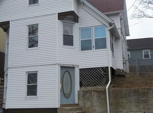 9 Applegate Ln, Providence, RI 02905