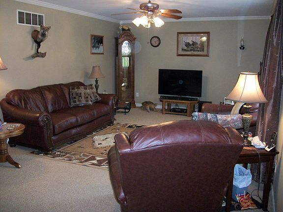3rd image of 6933 Selbly Road