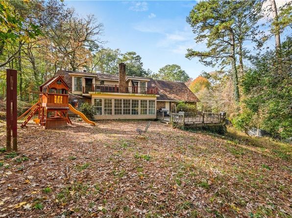 106 Myrtlewood Dr, Pineville, LA 71360