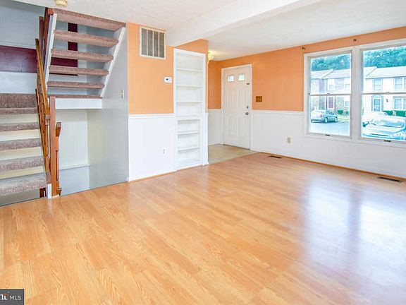4th image of 7511 Whaler Ct