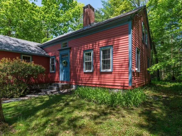 266 Turners Falls Rd, Montague, MA 01351