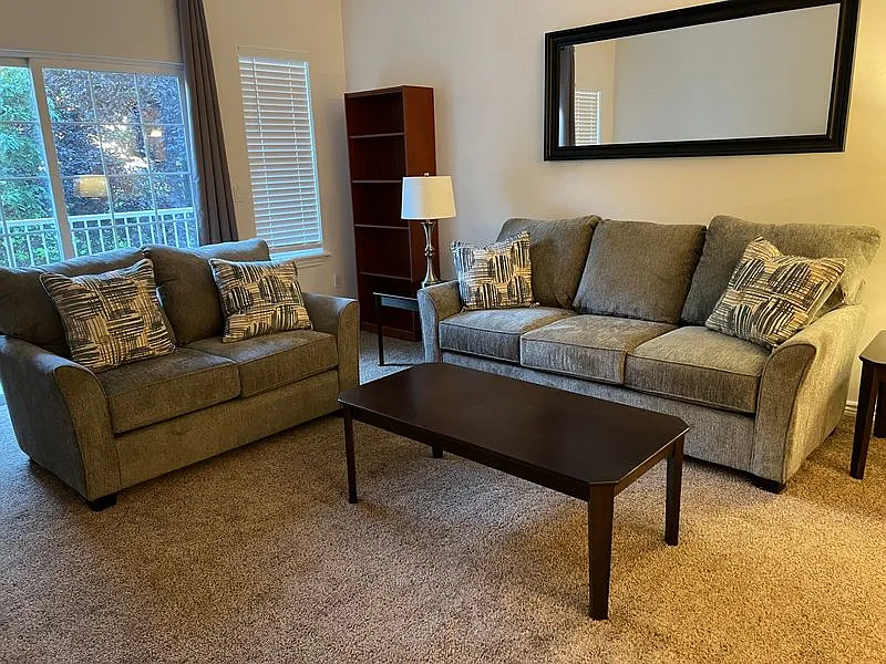 3 bed, 1224 sqft, $569 — Photo 4