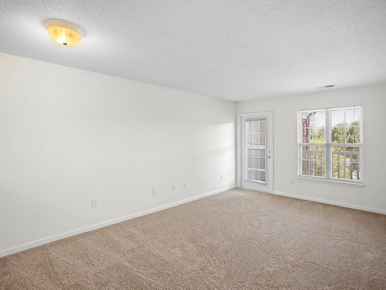 Greenhaven Trace Apartments — Photo 3