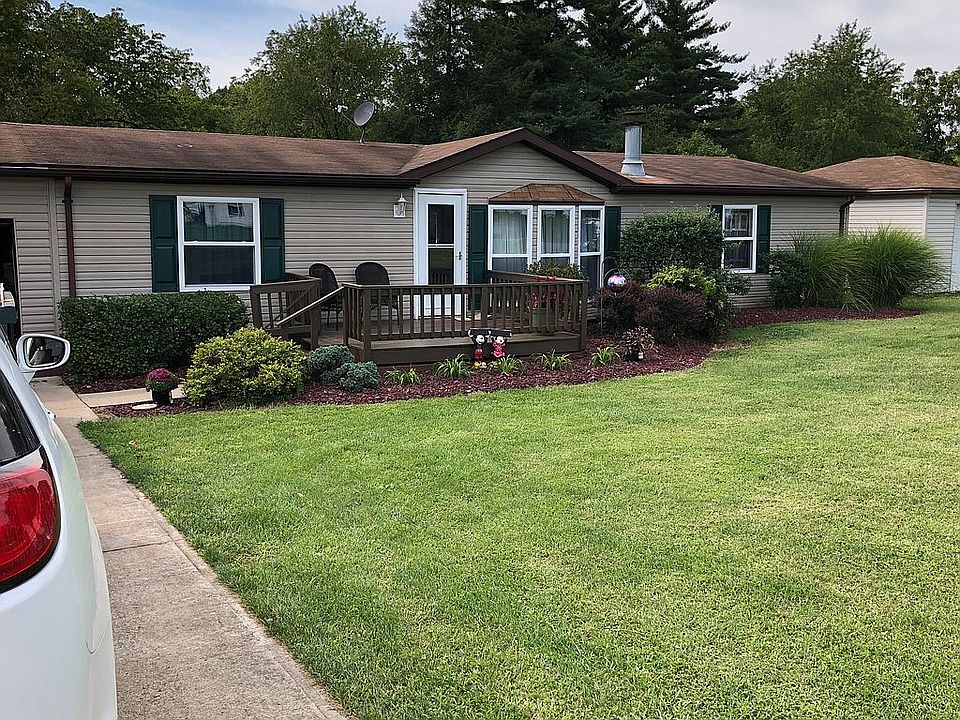 1st image of 395 Warrior Dr