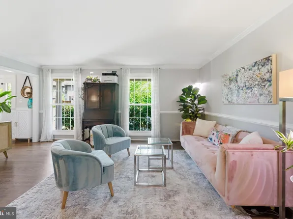 6445 Linway Ter NW, McLean, VA 22101