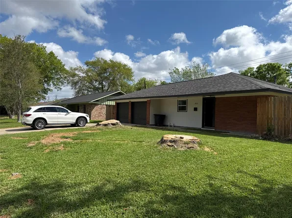 8733 Lugary Dr, Houston, TX 77074