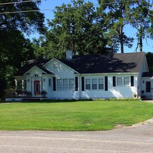 1111 Gilmore Ave, Holly Hill, SC, 29059