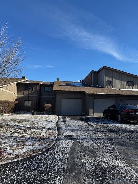 1st image of 2S405 Emerald Green Dr Unit D