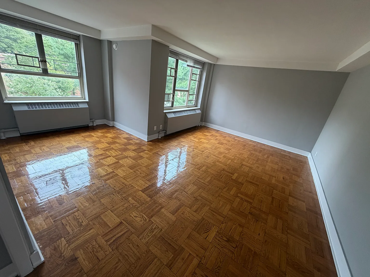 188 C3, Fresh Meadows — Photo 2
