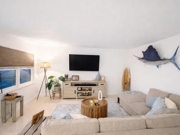 6080 22nd Ave N, Saint Petersburg, FL