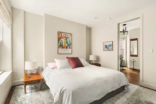 Sold by Compass | media 9