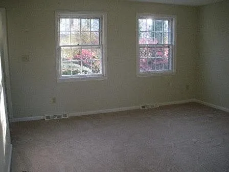 107-109 Commercial St #1 — Photo 7
