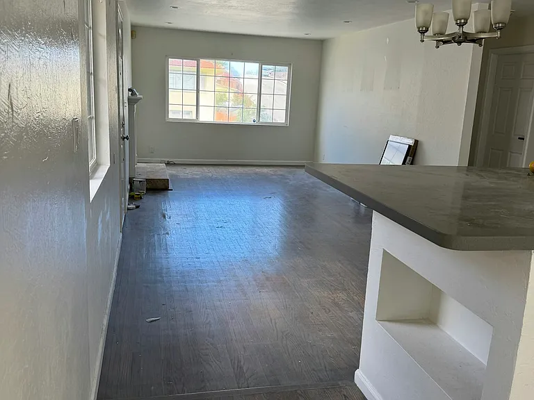 2921 Fleetwood Dr — Photo 8
