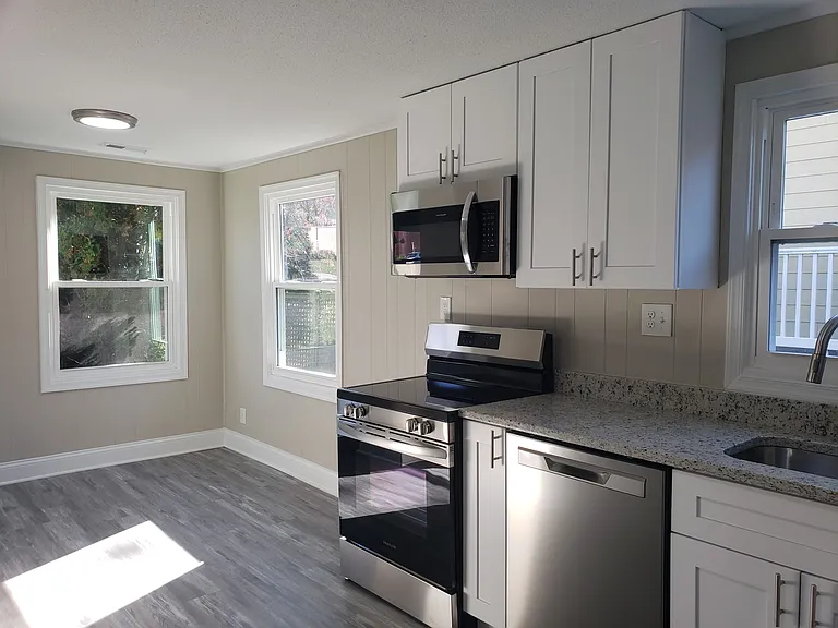 2915 University Blvd W — Photo 5