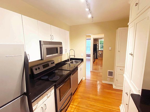 Glass Top Range, Dishwasher, Disposal, Built-in Micro