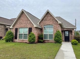 509 Palm Breeze Dr, Ocean Springs, MS 39564