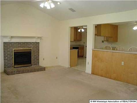 4th image of 224 Memphis Ave