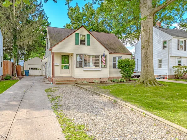 21445 Northwood Ave, Fairview Park, OH 44126