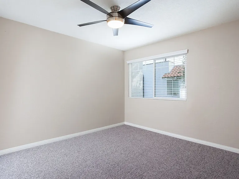 Villa Serrano Apartment Homes — Photo 33