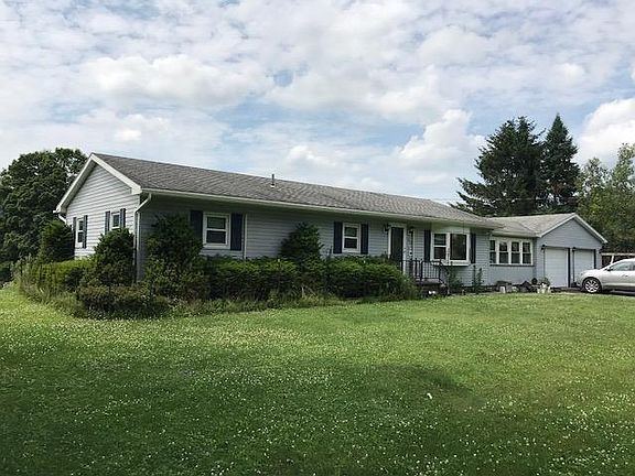 2nd image of 113 Delside Dr