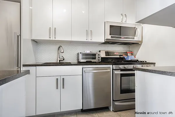 Sold by Compass | media 4