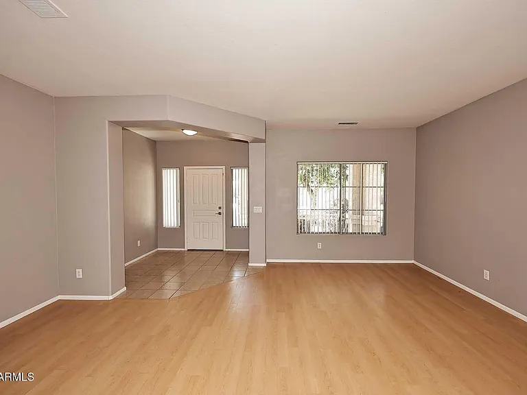 17430 W Yavapai St — Photo 7