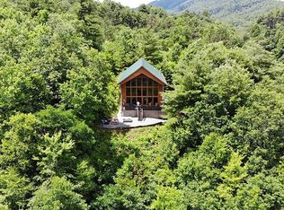 1225 Round Top Rd, Bryson City, NC 28713