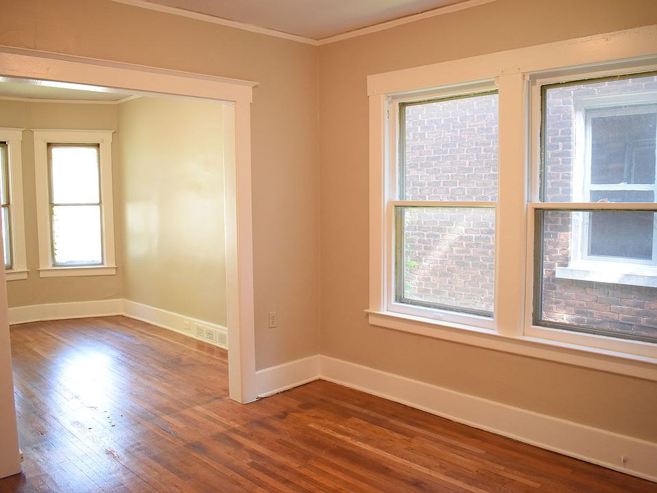1st image of 1943 W Bethune St Unit 1
