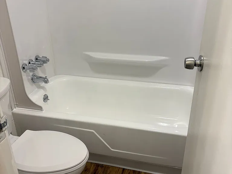 Crestview Apartments — Photo 69