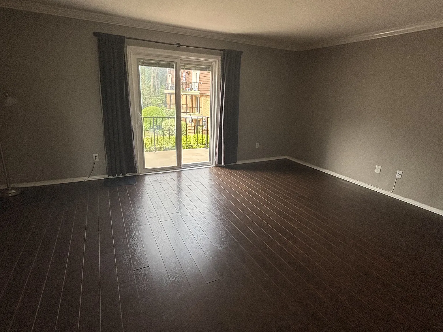 2 bed, 2.5 bath, 1520 sqft, $1,700 — Photo 2