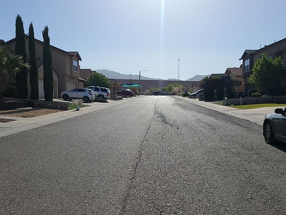 4th image of 7725 Bartlett Landing Ct