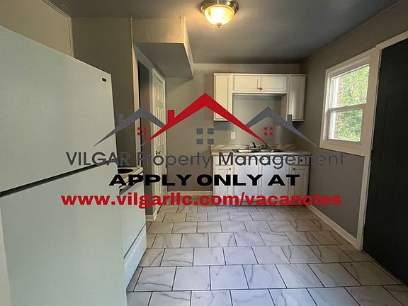 3rd image of 3518-20 E 9th Ave #3520