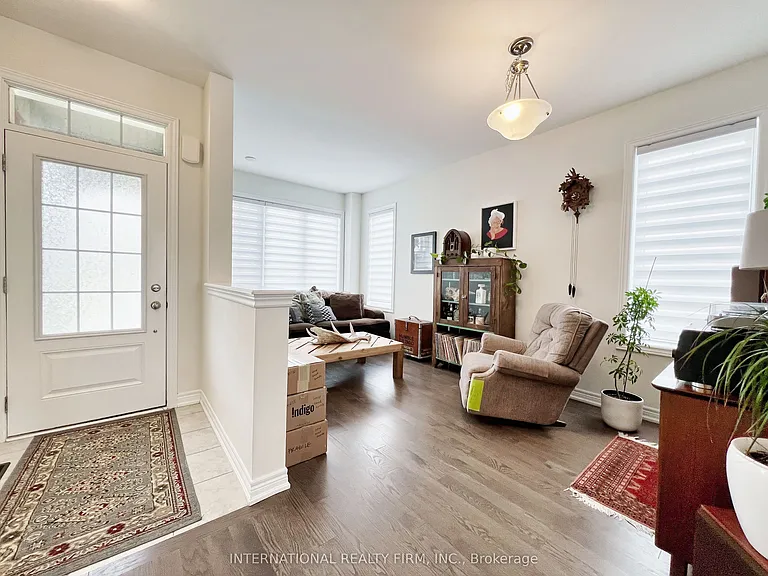 1 Frederick Pearson St — Photo 8