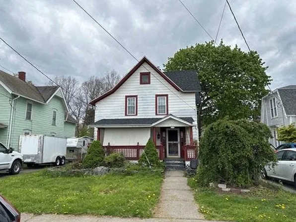 118 S Hopkins St, Sayre, PA 18840