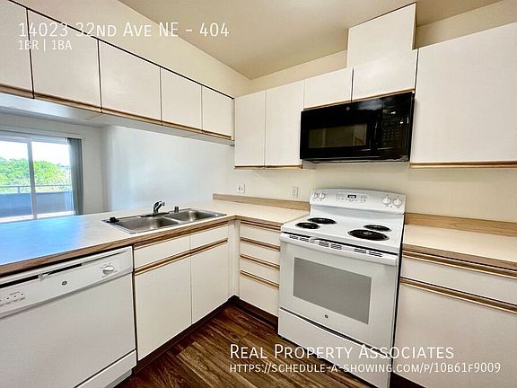 4th image of 14023 32nd Ave NE APT 302